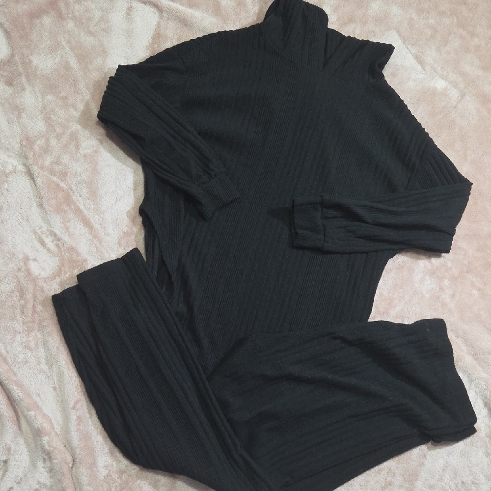 Black Ribbed Pullover Hoodie Set